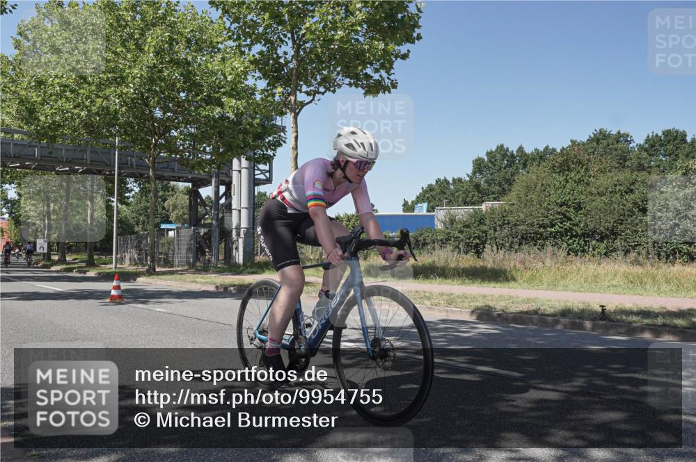 09.08.2026 - GEWOBA Citytriathlon Bremen Michael Burmester http://msf.ph/oto/9954755 09.08.2026 14:36:14 Radfahren 53, 163, 207, 235, 240, 269, 274, 309, 329, 356 meine-sportfotos.de