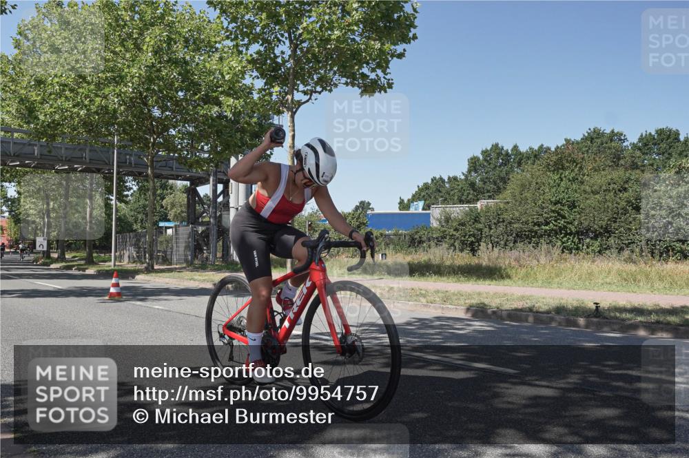 09.08.2026 - GEWOBA Citytriathlon Bremen Michael Burmester http://msf.ph/oto/9954757 09.08.2026 14:36:16 Radfahren 53, 163, 207, 235, 240, 269, 274, 309, 321, 329, 356 meine-sportfotos.de
