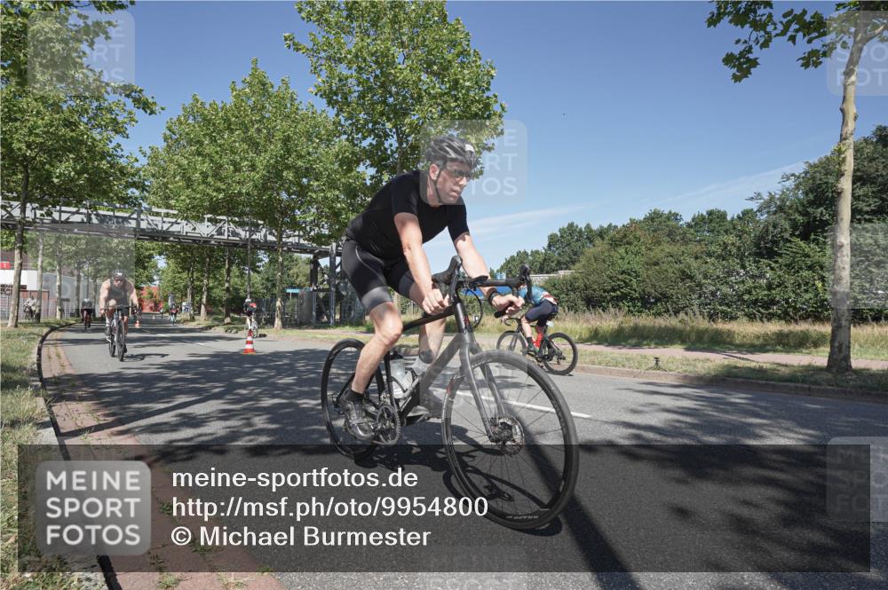 09.08.2026 - GEWOBA Citytriathlon Bremen Michael Burmester http://msf.ph/oto/9954800 09.08.2026 12:11:02 Radfahren 587, 641, 652, 669, 690, 714, 743, 766, 801, 810, 831 meine-sportfotos.de