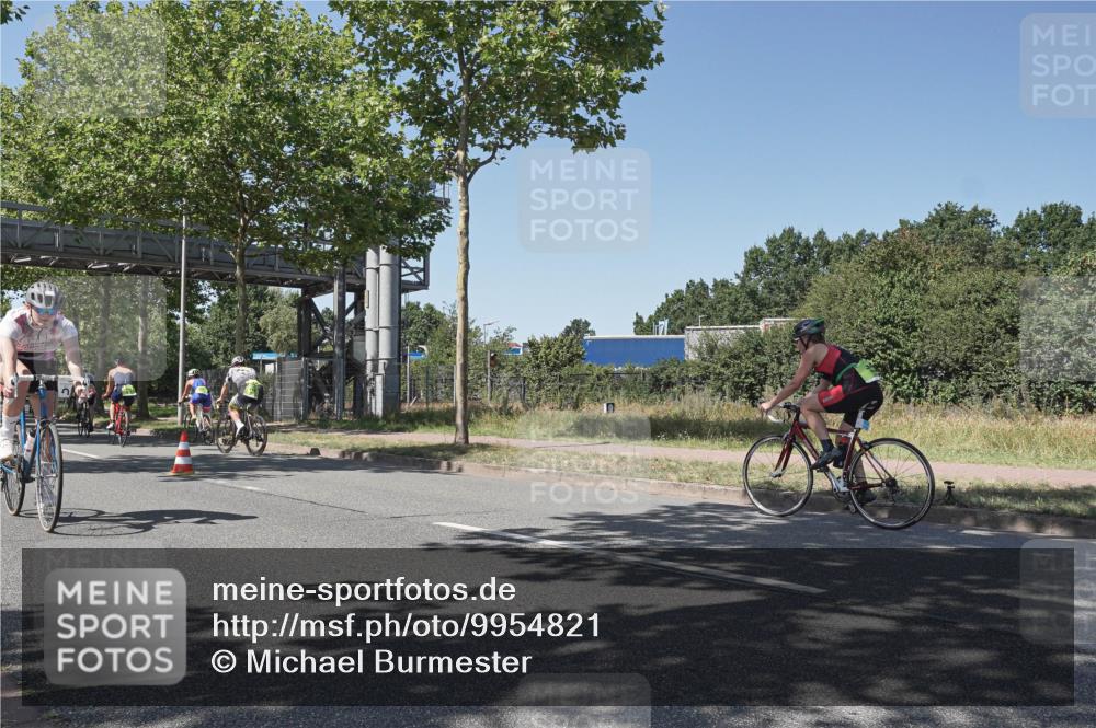 09.08.2026 - GEWOBA Citytriathlon Bremen Michael Burmester http://msf.ph/oto/9954821 09.08.2026 14:37:03 Radfahren 65, 229, 312, 377, 448, 523 meine-sportfotos.de