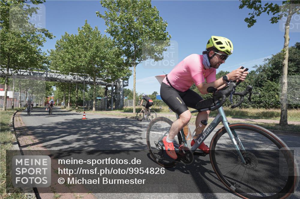 09.08.2026 - GEWOBA Citytriathlon Bremen Michael Burmester http://msf.ph/oto/9954826 09.08.2026 12:11:26 Radfahren 112, 540, 588, 666, 692, 698, 703, 767, 854, 1153 meine-sportfotos.de
