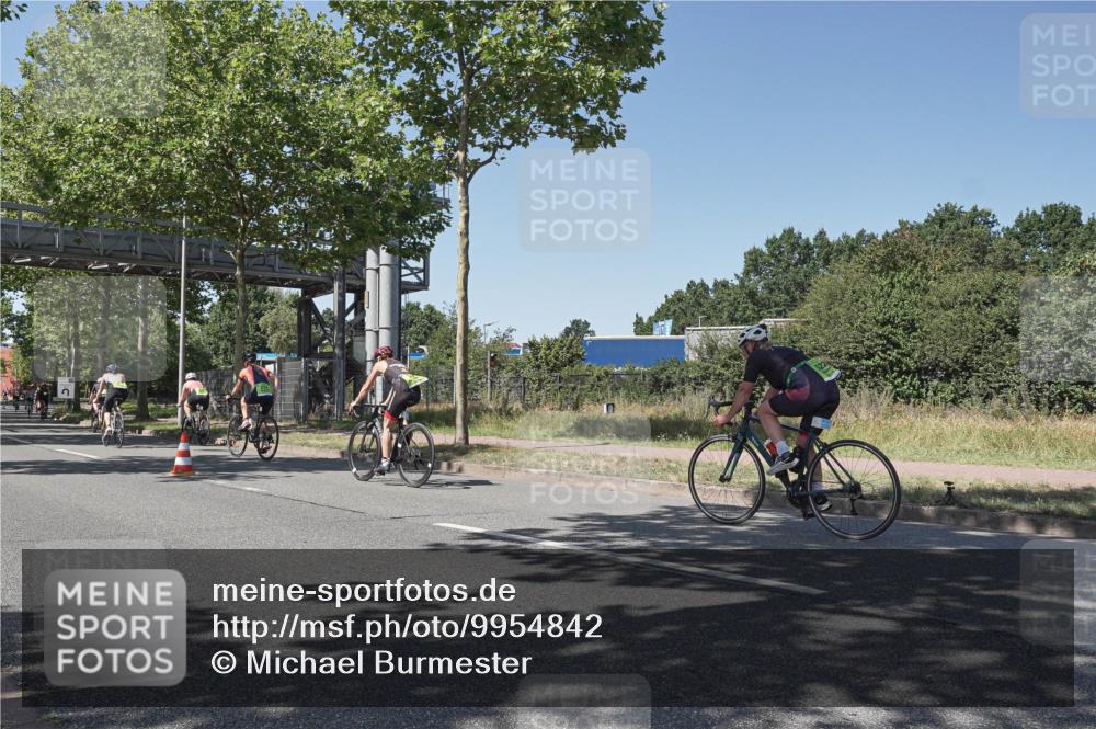 09.08.2026 - GEWOBA Citytriathlon Bremen Michael Burmester http://msf.ph/oto/9954842 09.08.2026 14:37:13 Radfahren 10, 58, 172, 229, 316, 369, 385, 448 meine-sportfotos.de