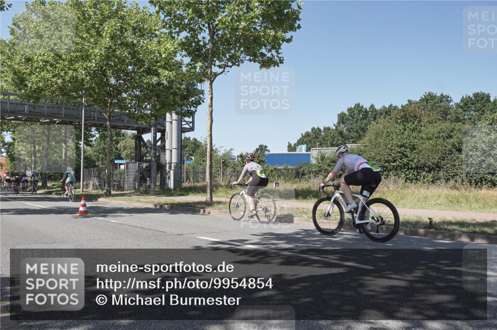 09.08.2026 - GEWOBA Citytriathlon Bremen Michael Burmester http://msf.ph/oto/9954854 09.08.2026 14:37:18 Radfahren 10, 58, 87, 172, 300, 316, 369, 385, 448 meine-sportfotos.de