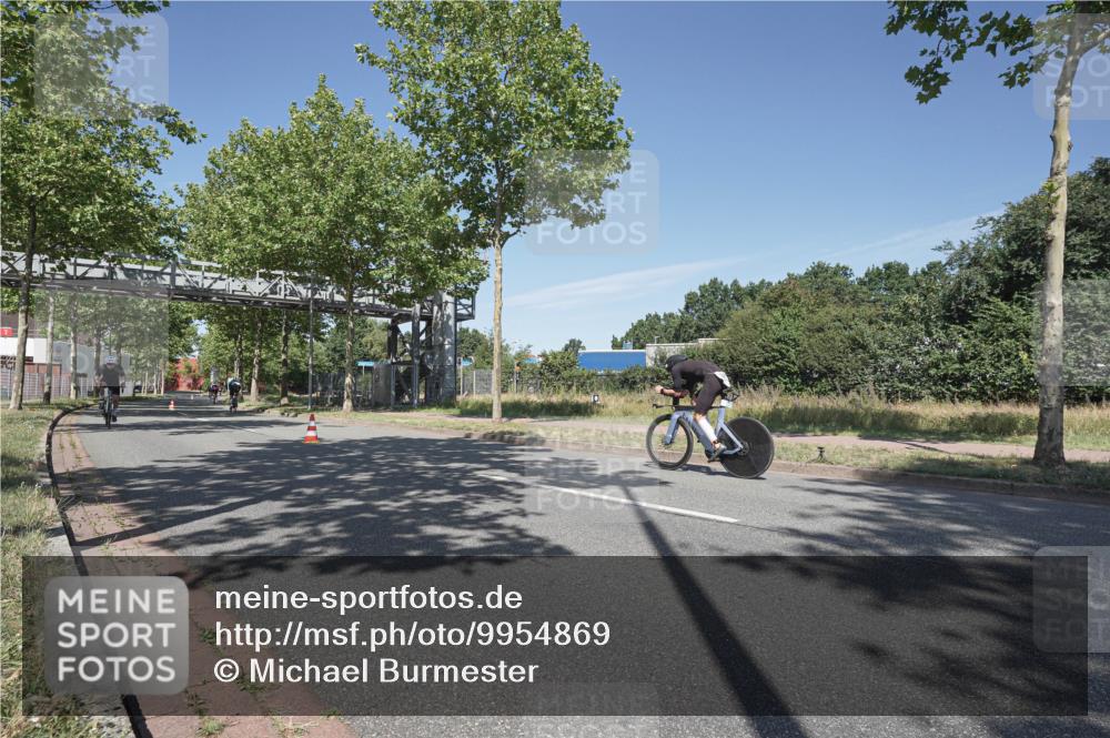 09.08.2026 - GEWOBA Citytriathlon Bremen Michael Burmester http://msf.ph/oto/9954869 09.08.2026 12:11:49 Radfahren 549, 631, 642, 660, 676, 691, 712, 732, 862 meine-sportfotos.de