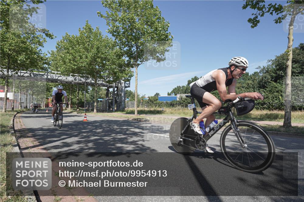 09.08.2026 - GEWOBA Citytriathlon Bremen Michael Burmester http://msf.ph/oto/9954913 09.08.2026 12:12:26 Radfahren 544, 589, 610, 632, 661, 677, 697, 791, 825, 835, 1127, 1131 meine-sportfotos.de