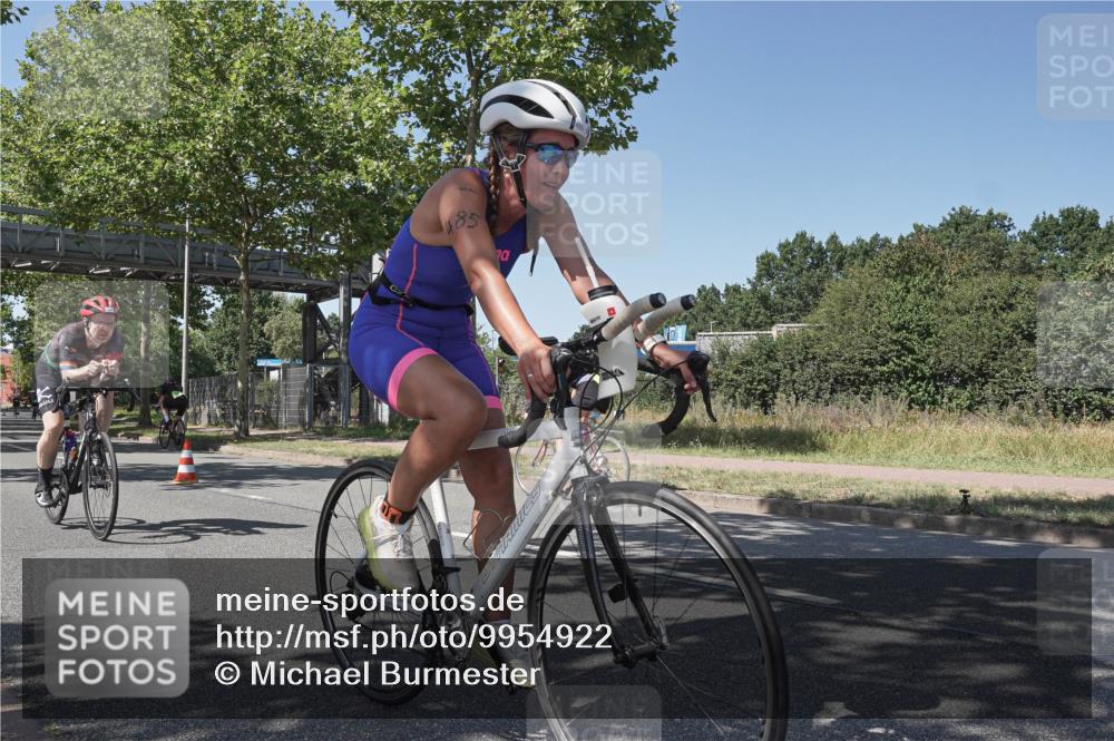 09.08.2026 - GEWOBA Citytriathlon Bremen Michael Burmester http://msf.ph/oto/9954922 09.08.2026 14:37:54 Radfahren 42, 193, 202, 242, 280, 292, 335, 341, 390, 398, 400, 410, 434, 450, 485 meine-sportfotos.de