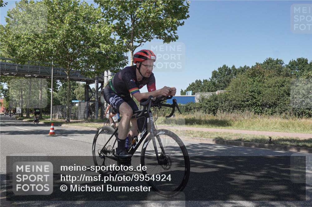 09.08.2026 - GEWOBA Citytriathlon Bremen Michael Burmester http://msf.ph/oto/9954924 09.08.2026 14:37:55 Radfahren 42, 193, 202, 242, 280, 292, 335, 341, 344, 390, 398, 400, 410, 434, 450, 454, 485, 521 meine-sportfotos.de