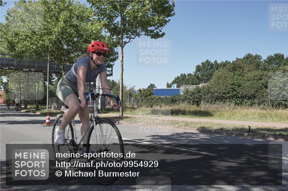 09.08.2026 - GEWOBA Citytriathlon Bremen Michael Burmester http://msf.ph/oto/9954929 09.08.2026 14:37:59 Radfahren 193, 202, 221, 280, 292, 293, 306, 335, 341, 344, 398, 400, 410, 434, 450, 454, 485, 521, 522 meine-sportfotos.de
