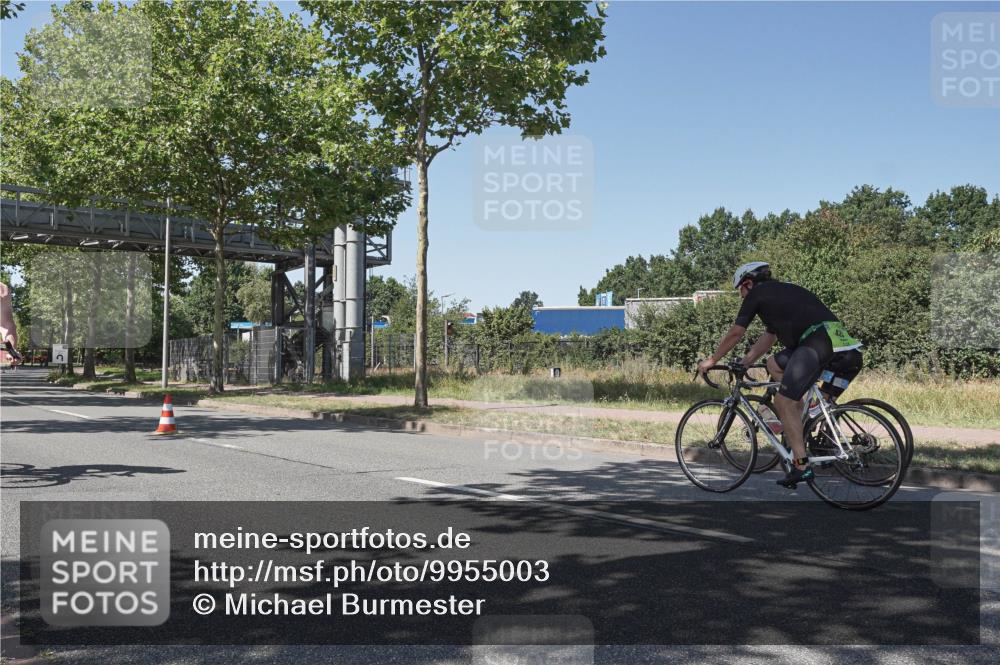 09.08.2026 - GEWOBA Citytriathlon Bremen Michael Burmester http://msf.ph/oto/9955003 09.08.2026 14:39:00 Radfahren 210, 310, 326, 347, 438 meine-sportfotos.de