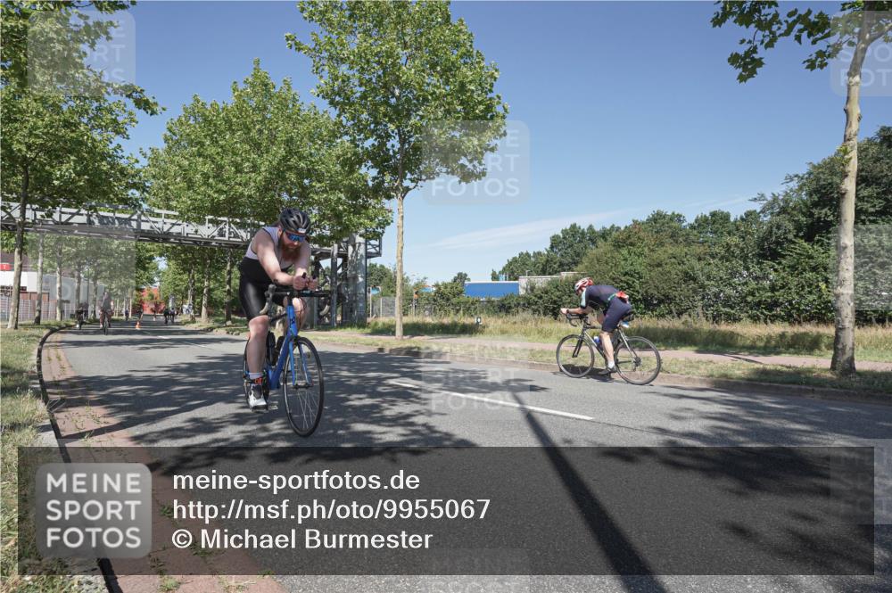 09.08.2026 - GEWOBA Citytriathlon Bremen Michael Burmester http://msf.ph/oto/9955067 09.08.2026 12:14:40 Radfahren 561, 574, 582, 680, 721, 733, 746, 750 meine-sportfotos.de