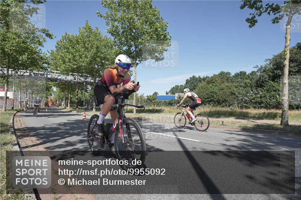 09.08.2026 - GEWOBA Citytriathlon Bremen Michael Burmester http://msf.ph/oto/9955092 09.08.2026 12:15:02 Radfahren 590, 717, 924, 1004, 1015 meine-sportfotos.de