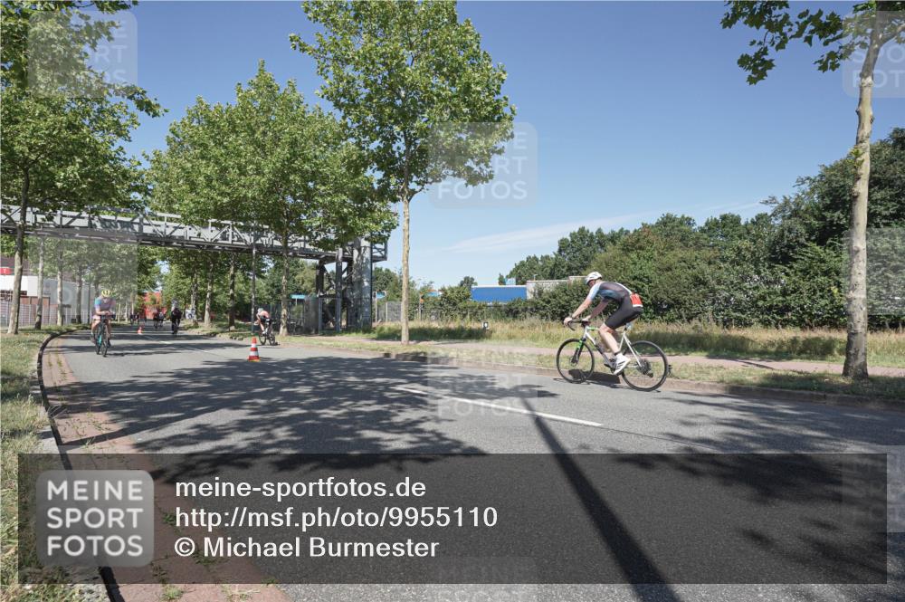 09.08.2026 - GEWOBA Citytriathlon Bremen Michael Burmester http://msf.ph/oto/9955110 09.08.2026 12:15:15 Radfahren 613, 615, 646, 793, 924, 1008, 1016, 1128 meine-sportfotos.de