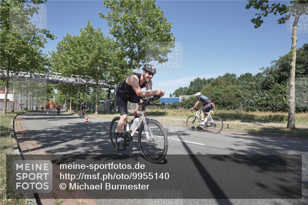 09.08.2026 - GEWOBA Citytriathlon Bremen Michael Burmester http://msf.ph/oto/9955140 09.08.2026 12:15:42 Radfahren 735, 765, 880, 1133, 1137 meine-sportfotos.de