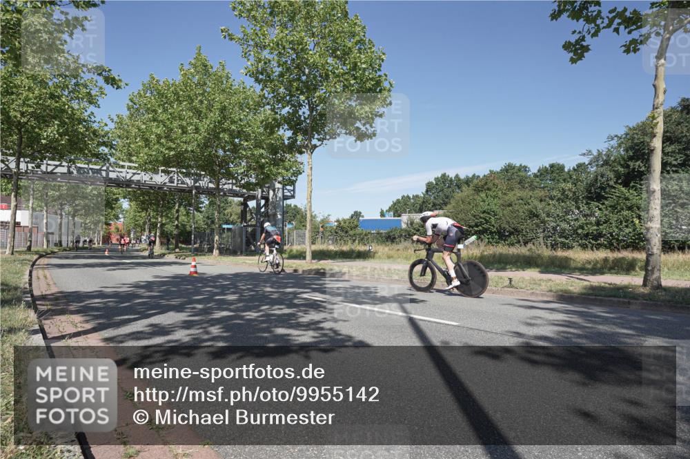 09.08.2026 - GEWOBA Citytriathlon Bremen Michael Burmester http://msf.ph/oto/9955142 09.08.2026 12:15:43 Radfahren 735, 765, 880, 1133, 1137 meine-sportfotos.de