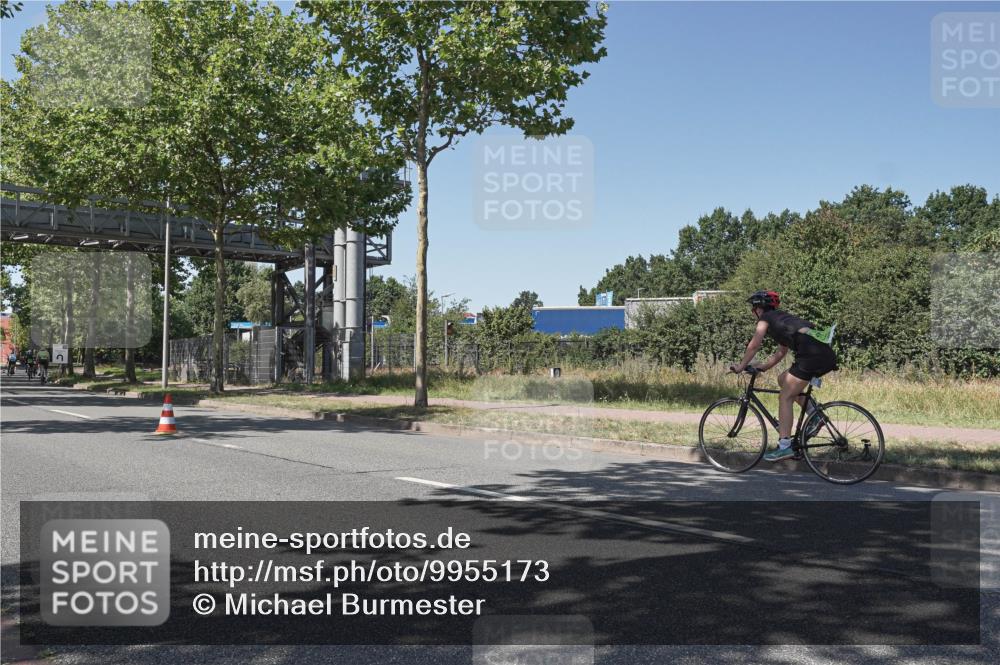 09.08.2026 - GEWOBA Citytriathlon Bremen Michael Burmester http://msf.ph/oto/9955173 09.08.2026 14:41:03 Radfahren 132, 199, 206, 368, 372, 405, 409, 428, 442, 493 meine-sportfotos.de