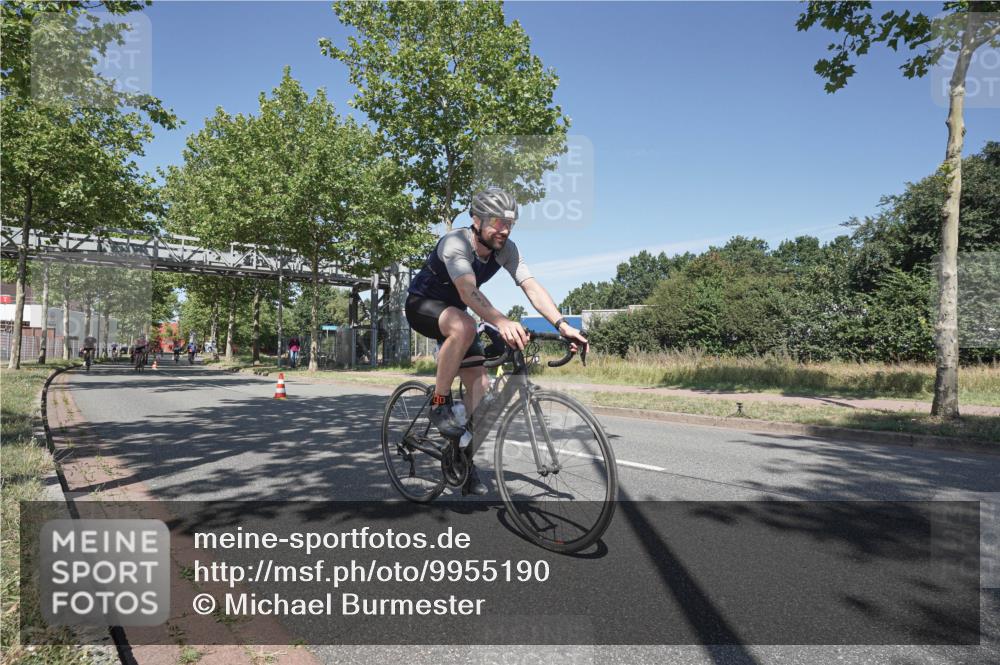 09.08.2026 - GEWOBA Citytriathlon Bremen Michael Burmester http://msf.ph/oto/9955190 09.08.2026 12:16:15 Radfahren 564, 611, 716, 726, 775, 855, 914, 955, 1117 meine-sportfotos.de