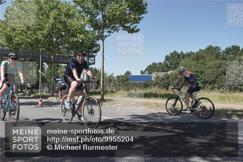 09.08.2026 - GEWOBA Citytriathlon Bremen Michael Burmester http://msf.ph/oto/9955204 09.08.2026 14:41:23 Radfahren 142, 213, 223, 230, 231, 264, 422, 501 meine-sportfotos.de