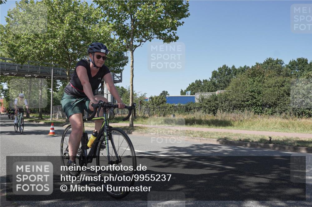09.08.2026 - GEWOBA Citytriathlon Bremen Michael Burmester http://msf.ph/oto/9955237 09.08.2026 14:41:49 Radfahren 138, 212, 255, 311, 313, 389, 394, 411, 419, 437, 519 meine-sportfotos.de