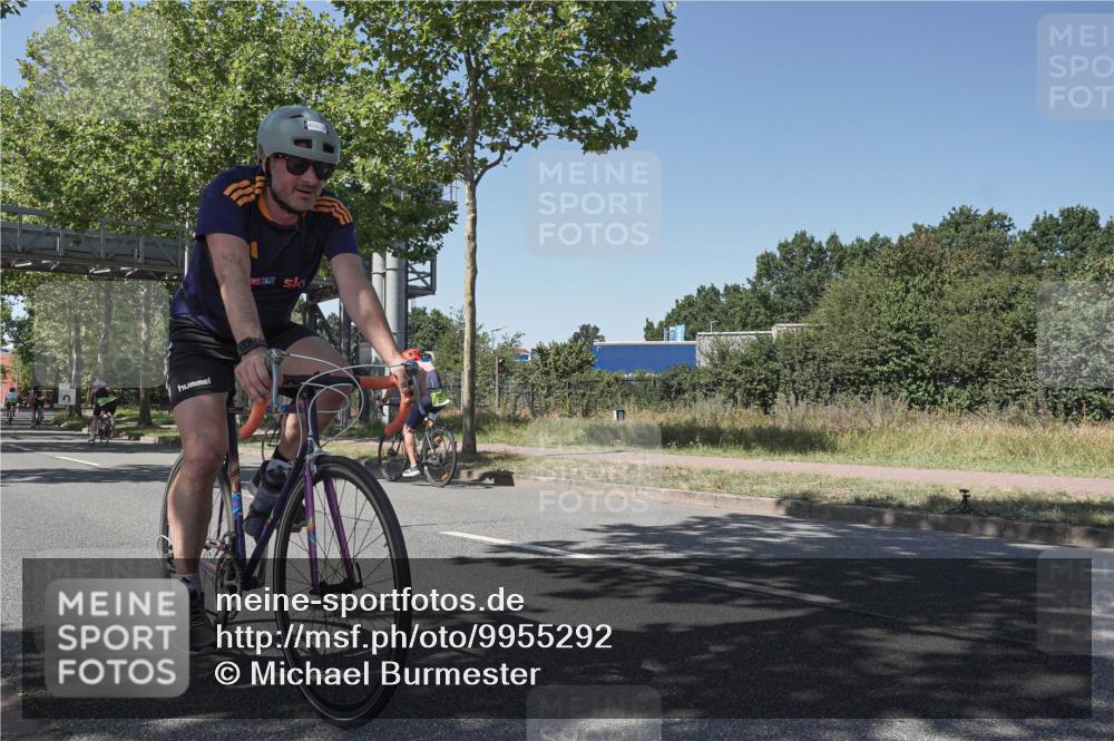 09.08.2026 - GEWOBA Citytriathlon Bremen Michael Burmester http://msf.ph/oto/9955292 09.08.2026 14:42:40 Radfahren 195, 233, 268, 281, 348, 421 meine-sportfotos.de