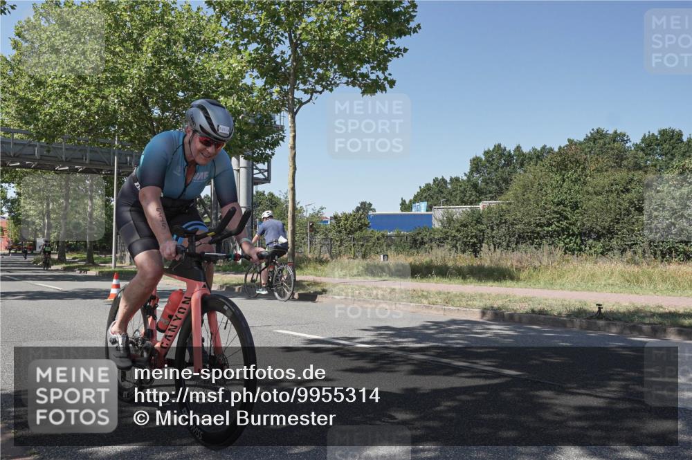 09.08.2026 - GEWOBA Citytriathlon Bremen Michael Burmester http://msf.ph/oto/9955314 09.08.2026 14:43:13 Radfahren 201, 375, 426, 430, 480, 525 meine-sportfotos.de