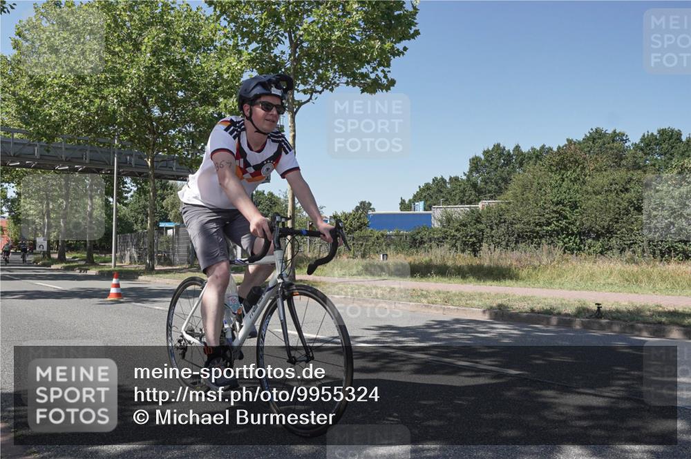 09.08.2026 - GEWOBA Citytriathlon Bremen Michael Burmester http://msf.ph/oto/9955324 09.08.2026 14:43:22 Radfahren 194, 201, 361, 430, 432, 436, 463, 480 meine-sportfotos.de