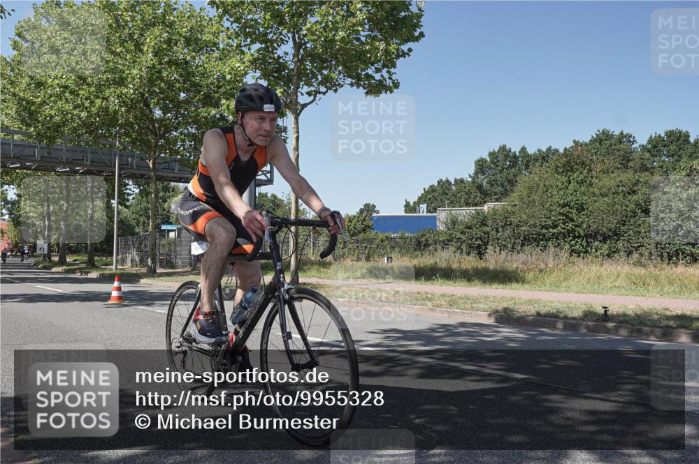 09.08.2026 - GEWOBA Citytriathlon Bremen Michael Burmester http://msf.ph/oto/9955328 09.08.2026 14:43:24 Radfahren 194, 201, 361, 432, 436, 463, 480 meine-sportfotos.de