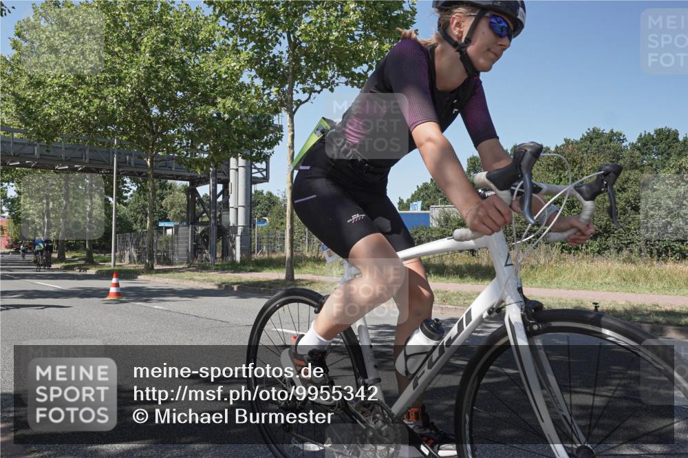 09.08.2026 - GEWOBA Citytriathlon Bremen Michael Burmester http://msf.ph/oto/9955342 09.08.2026 14:43:33 Radfahren 194, 198, 275, 361, 432, 436, 452, 463, 489, 494 meine-sportfotos.de