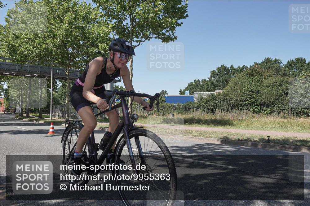 09.08.2026 - GEWOBA Citytriathlon Bremen Michael Burmester http://msf.ph/oto/9955363 09.08.2026 14:44:12 Radfahren 107, 209, 241, 303, 318, 502 meine-sportfotos.de