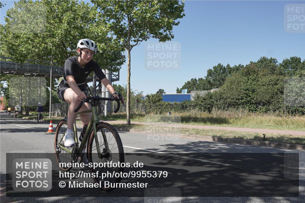 09.08.2026 - GEWOBA Citytriathlon Bremen Michael Burmester http://msf.ph/oto/9955379 09.08.2026 14:44:30 Radfahren 191, 245, 478, 495 meine-sportfotos.de