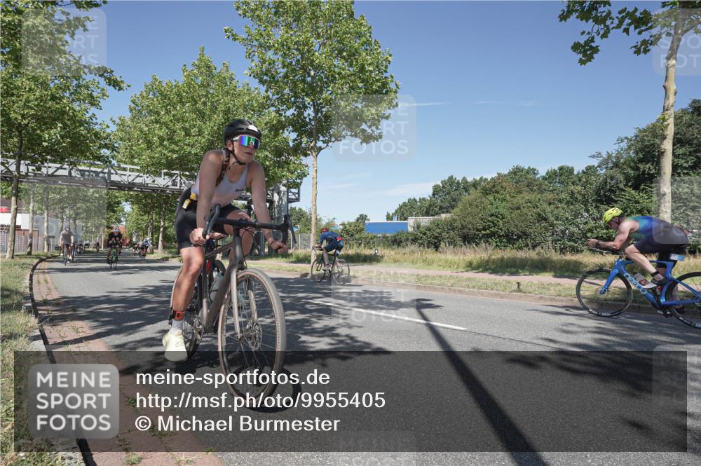 09.08.2026 - GEWOBA Citytriathlon Bremen Michael Burmester http://msf.ph/oto/9955405 09.08.2026 12:19:25 Radfahren 557, 603, 727, 749, 820, 839, 861, 938, 1142, 1145, 1160 meine-sportfotos.de