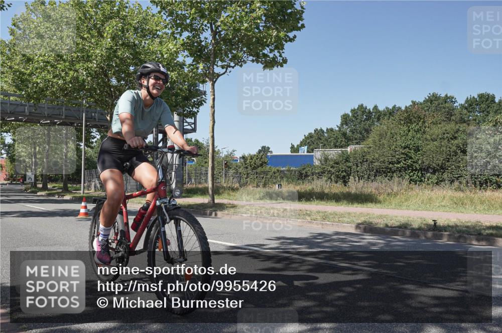 09.08.2026 - GEWOBA Citytriathlon Bremen Michael Burmester http://msf.ph/oto/9955426 09.08.2026 14:45:33 Radfahren 219, 296, 380, 460, 474, 476, 499, 505 meine-sportfotos.de
