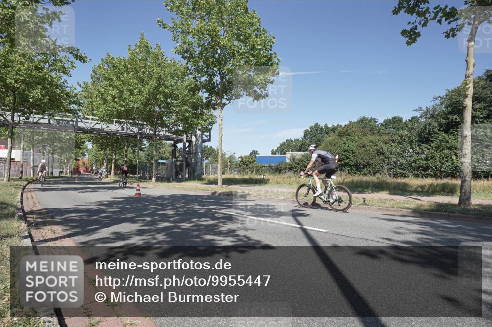 09.08.2026 - GEWOBA Citytriathlon Bremen Michael Burmester http://msf.ph/oto/9955447 09.08.2026 12:19:50 Radfahren 748, 806, 817, 923, 987 meine-sportfotos.de