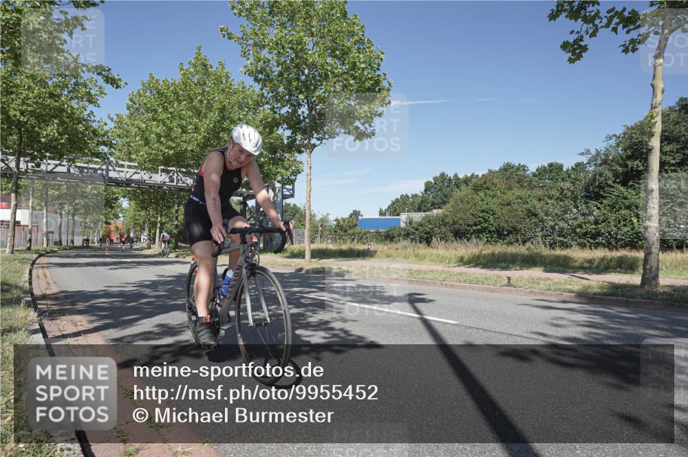 09.08.2026 - GEWOBA Citytriathlon Bremen Michael Burmester http://msf.ph/oto/9955452 09.08.2026 12:19:52 Radfahren 748, 806, 817, 923, 987 meine-sportfotos.de