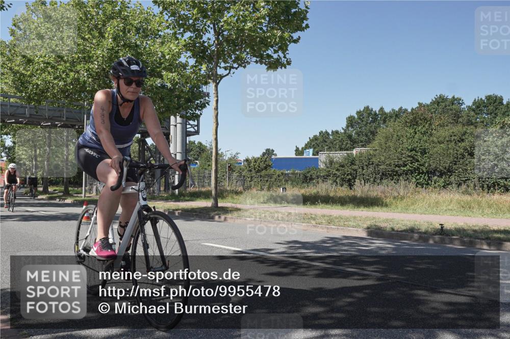 09.08.2026 - GEWOBA Citytriathlon Bremen Michael Burmester http://msf.ph/oto/9955478 09.08.2026 14:46:50 Radfahren 392, 414, 447, 464, 483, 488, 497, 506 meine-sportfotos.de
