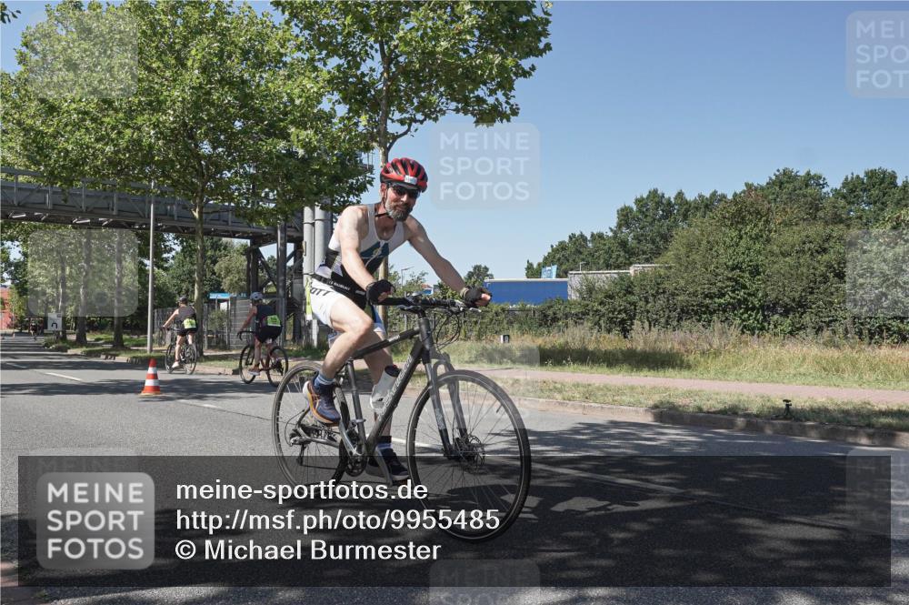 09.08.2026 - GEWOBA Citytriathlon Bremen Michael Burmester http://msf.ph/oto/9955485 09.08.2026 14:46:56 Radfahren 392, 414, 447, 464, 483, 488, 506 meine-sportfotos.de