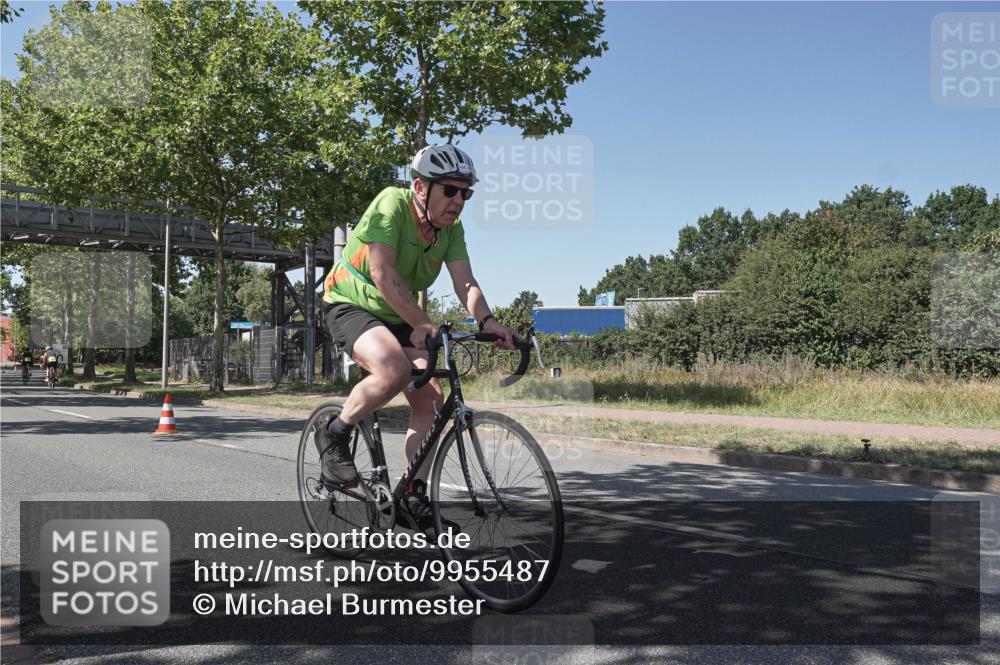 09.08.2026 - GEWOBA Citytriathlon Bremen Michael Burmester http://msf.ph/oto/9955487 09.08.2026 14:47:00 Radfahren 392, 414, 461, 464, 488, 506 meine-sportfotos.de