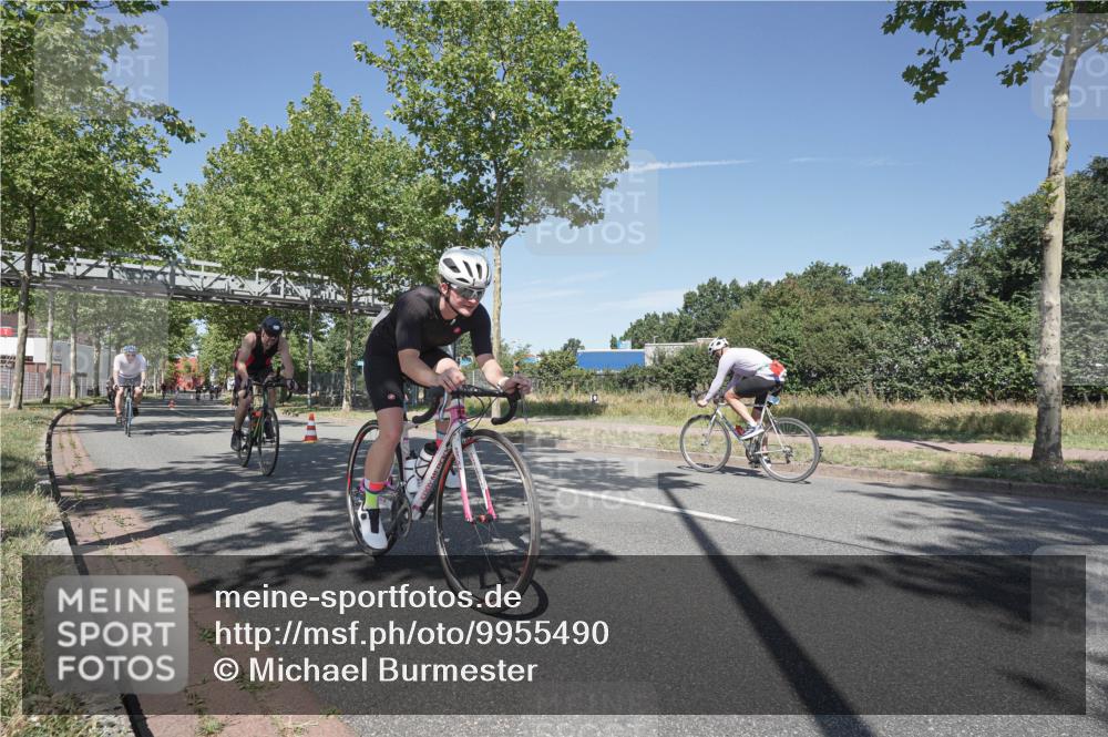 09.08.2026 - GEWOBA Citytriathlon Bremen Michael Burmester http://msf.ph/oto/9955490 09.08.2026 12:20:23 Radfahren 693, 745, 762, 763, 790, 792, 816, 823, 844, 897, 1020, 1113, 1155 meine-sportfotos.de