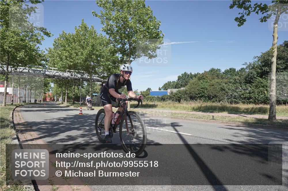 09.08.2026 - GEWOBA Citytriathlon Bremen Michael Burmester http://msf.ph/oto/9955518 09.08.2026 12:20:40 Radfahren 566, 656, 682, 728, 773, 931 meine-sportfotos.de