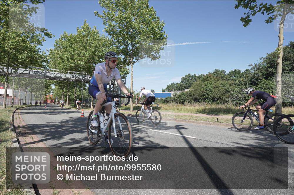 09.08.2026 - GEWOBA Citytriathlon Bremen Michael Burmester http://msf.ph/oto/9955580 09.08.2026 12:21:25 Radfahren 596, 731, 737, 902, 1115, 1132 meine-sportfotos.de