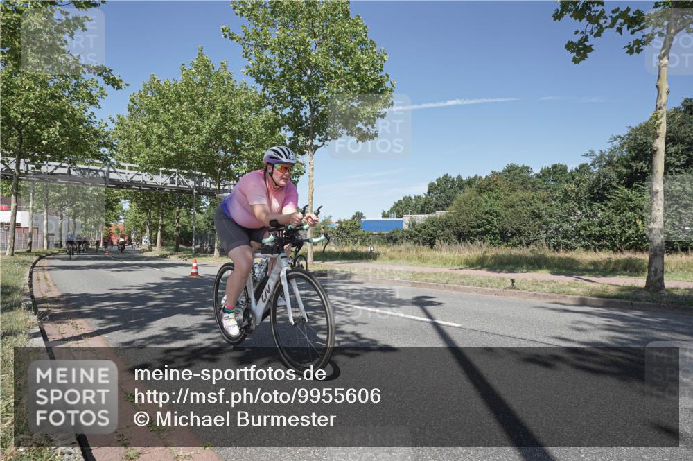 09.08.2026 - GEWOBA Citytriathlon Bremen Michael Burmester http://msf.ph/oto/9955606 09.08.2026 12:22:03 Radfahren 541, 559, 571, 604, 623, 626, 687, 695, 759, 876, 896, 953, 1102, 1114, 1139, 1156 meine-sportfotos.de
