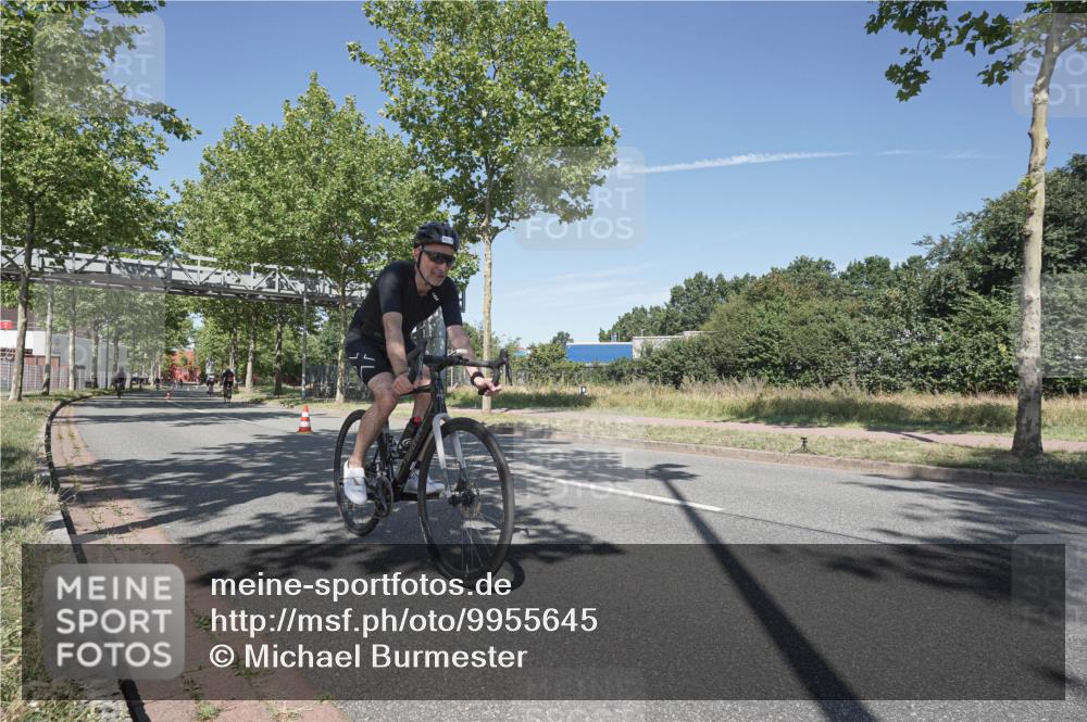 09.08.2026 - GEWOBA Citytriathlon Bremen Michael Burmester http://msf.ph/oto/9955645 09.08.2026 12:22:50 Radfahren 664, 681, 699, 800, 915, 933, 945, 1012, 1108 meine-sportfotos.de