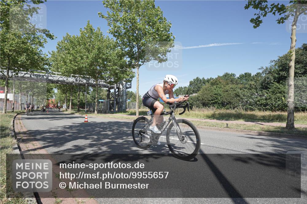 09.08.2026 - GEWOBA Citytriathlon Bremen Michael Burmester http://msf.ph/oto/9955657 09.08.2026 12:23:05 Radfahren 612, 699, 783, 809, 871, 898, 915, 919, 933, 940, 966, 972, 1012, 1123, 1136 meine-sportfotos.de