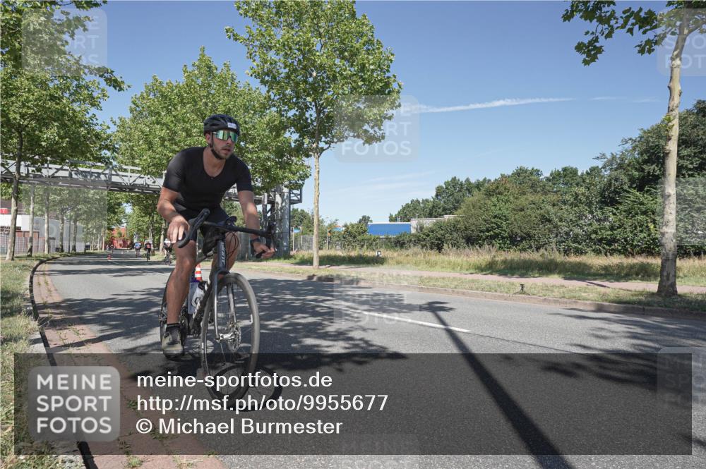09.08.2026 - GEWOBA Citytriathlon Bremen Michael Burmester http://msf.ph/oto/9955677 09.08.2026 12:23:32 Radfahren 651, 701, 707, 976, 996 meine-sportfotos.de