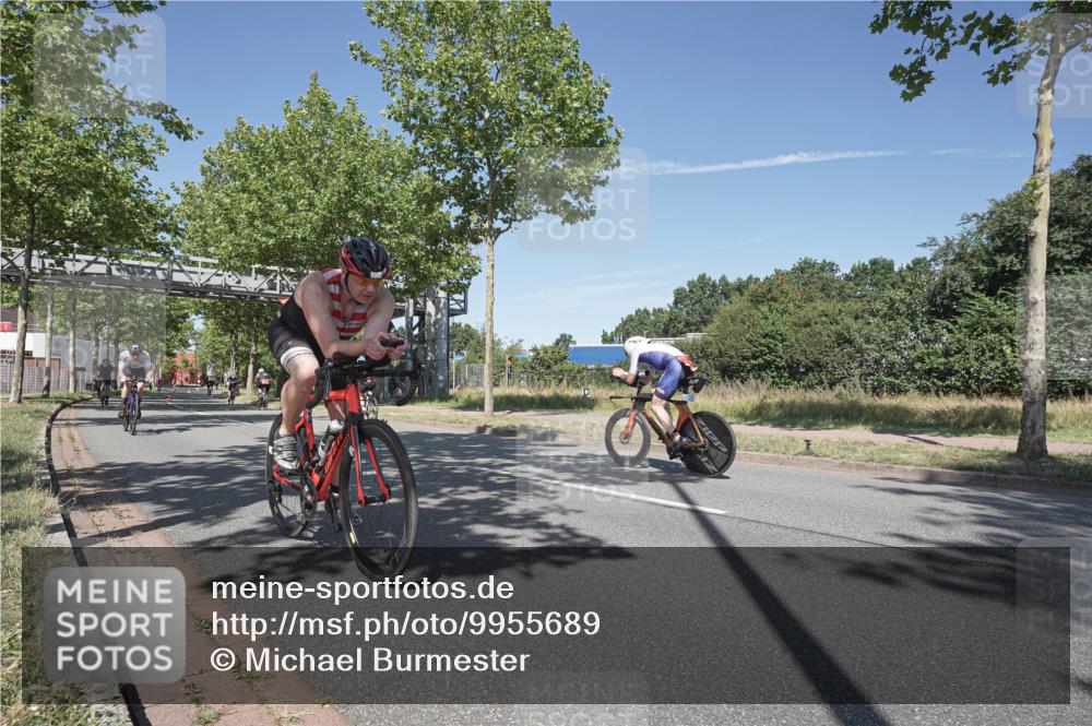 09.08.2026 - GEWOBA Citytriathlon Bremen Michael Burmester http://msf.ph/oto/9955689 09.08.2026 12:23:56 Radfahren 570, 585, 705, 761, 887, 890, 891, 1107, 1124, 1159 meine-sportfotos.de