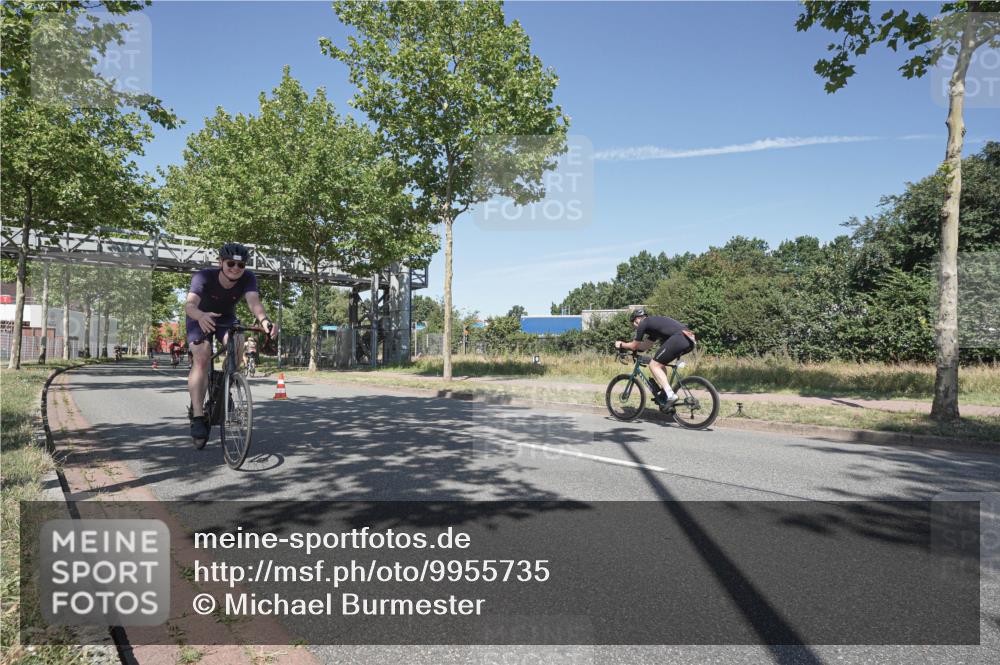 09.08.2026 - GEWOBA Citytriathlon Bremen Michael Burmester http://msf.ph/oto/9955735 09.08.2026 12:25:04 Radfahren 548, 602, 711, 785, 858, 859, 899, 974, 991, 1104, 1140 meine-sportfotos.de