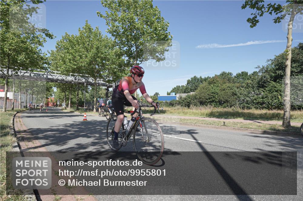 09.08.2026 - GEWOBA Citytriathlon Bremen Michael Burmester http://msf.ph/oto/9955801 09.08.2026 12:26:41 Radfahren 629, 654, 767, 830, 922, 1014, 1131, 1153 meine-sportfotos.de