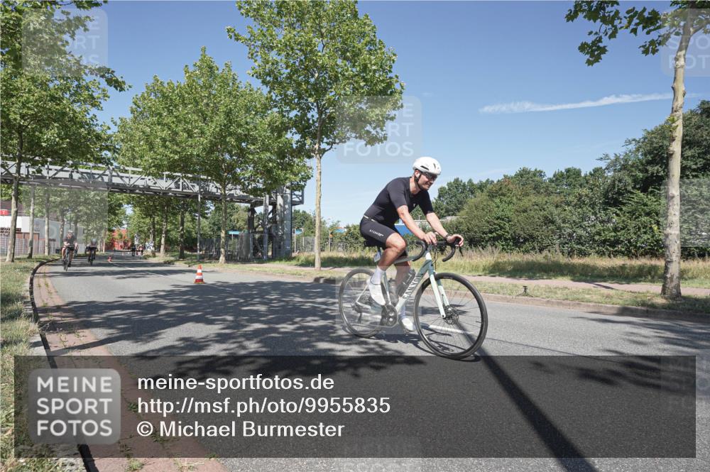 09.08.2026 - GEWOBA Citytriathlon Bremen Michael Burmester http://msf.ph/oto/9955835 09.08.2026 12:27:30 Radfahren 587, 597, 630, 669, 712, 714, 729, 732, 881, 904 meine-sportfotos.de