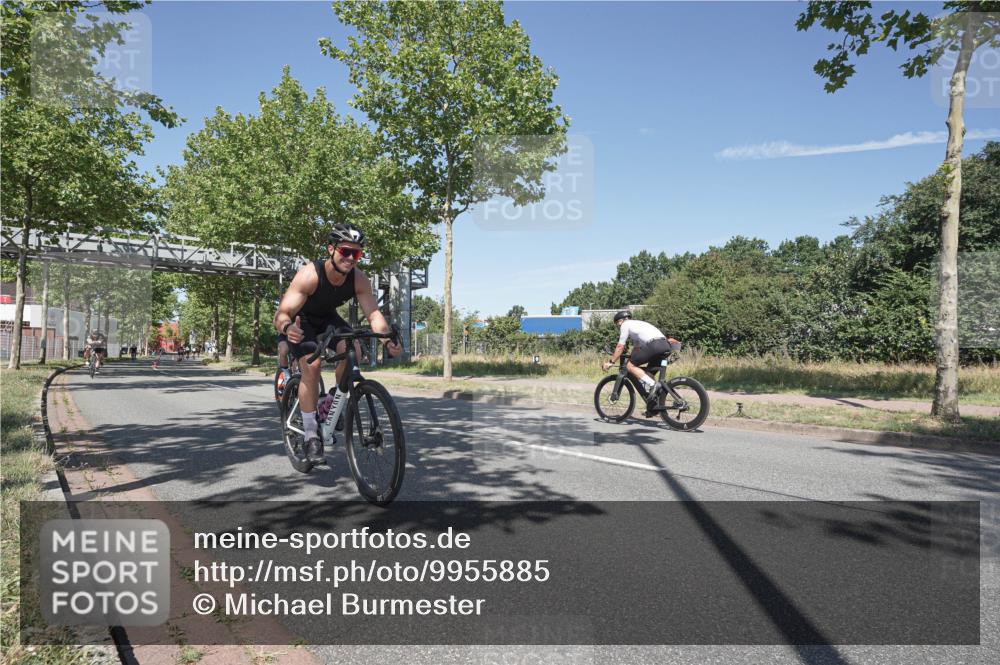 09.08.2026 - GEWOBA Citytriathlon Bremen Michael Burmester http://msf.ph/oto/9955885 09.08.2026 12:28:38 Radfahren 610, 619, 652, 658, 698, 719, 795 meine-sportfotos.de