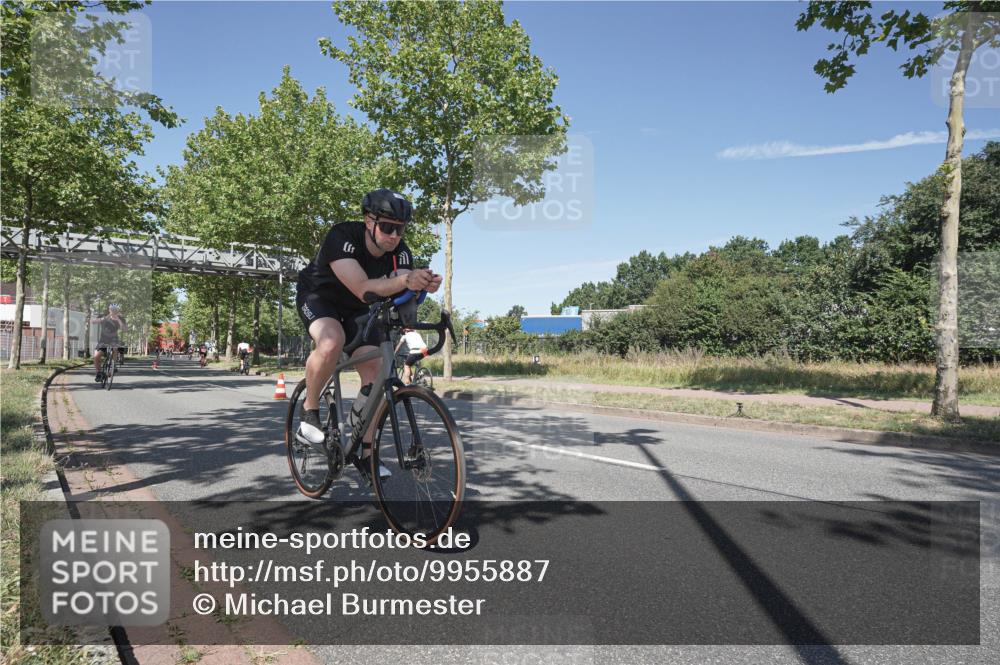 09.08.2026 - GEWOBA Citytriathlon Bremen Michael Burmester http://msf.ph/oto/9955887 09.08.2026 12:28:41 Radfahren 610, 619, 652, 658, 698, 719, 795 meine-sportfotos.de