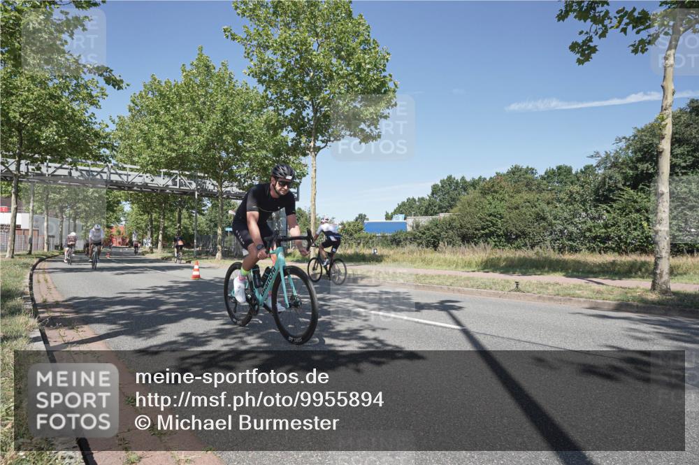 09.08.2026 - GEWOBA Citytriathlon Bremen Michael Burmester http://msf.ph/oto/9955894 09.08.2026 12:28:51 Radfahren 556, 619, 652, 658, 691, 703, 719, 764, 795, 843, 878, 969 meine-sportfotos.de